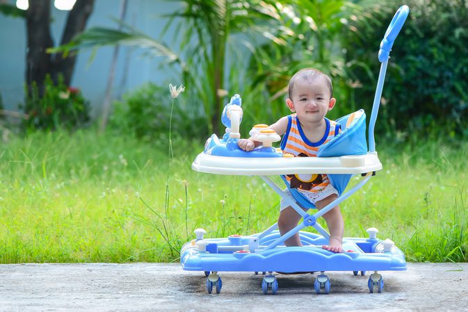 Trẻ khóc dạ đề là gì? Những mẹo dân gian trị khóc dạ đề hiệu quả