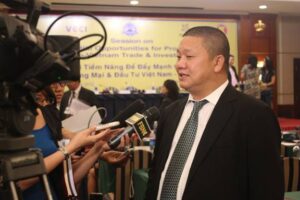 Doanh Nhan Le Phuoc Vu Min 1