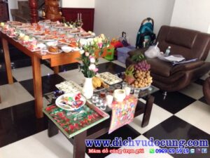 To Chuc Tiec Cung Day Thang 1 1